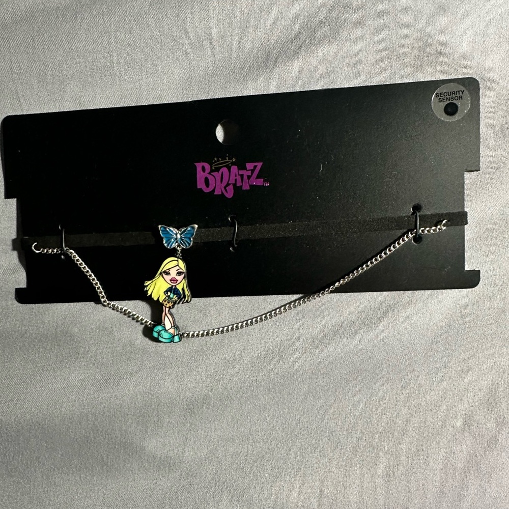 Bratz choker necklace